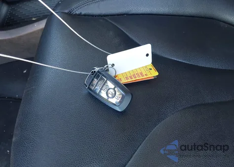 2022 Lincoln Nautilus Standard z USA, uszkodzony, nr VIN 2LMPJ8J99NBL19958